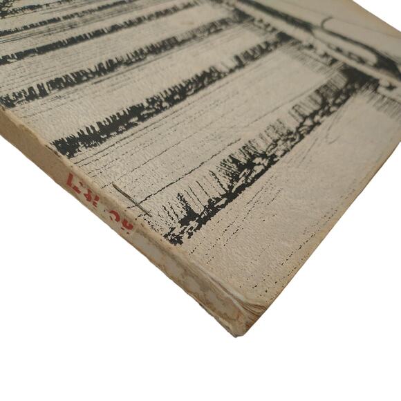 2 Walthers HO Catalogs 1969 and 1971 Model Railroad Reference Books Vintage - Picture 6 of 9